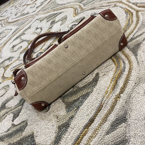 💕Dooney & Bourke beige brown large leather satchel bag 💕 - Picture 6 of 17